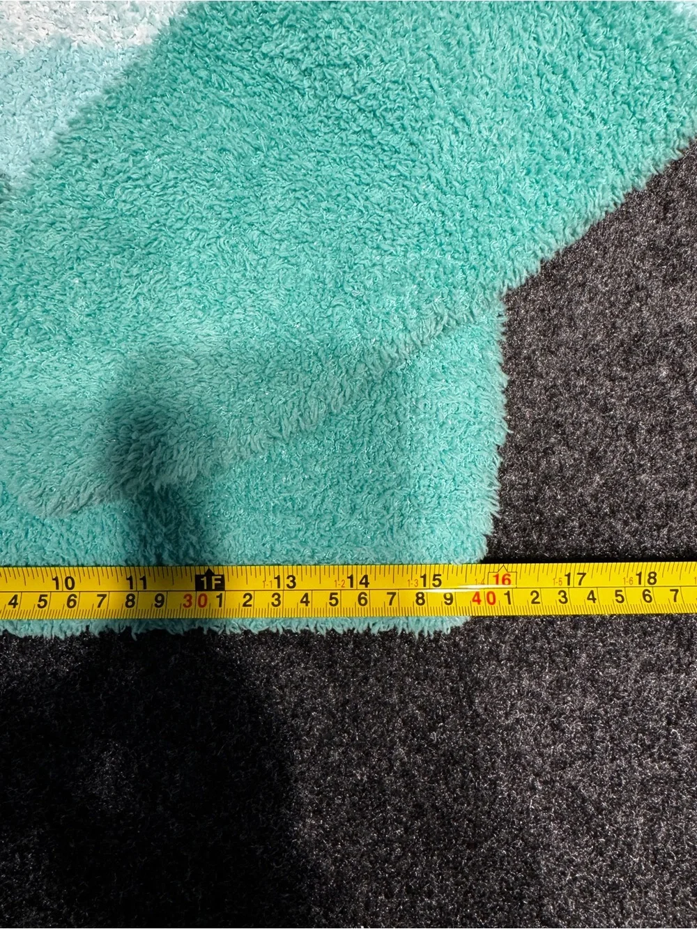 The Children’s Place Girls 14 XL Fuzzy Colorblock Mint Aqua Sweater